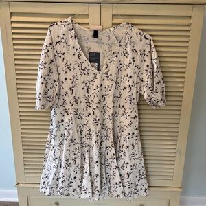 Universal Thread White and Black Floral Dress